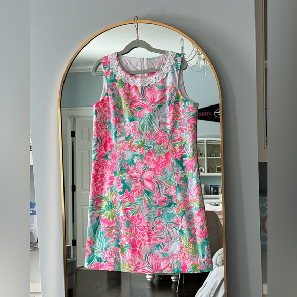Lilly Pulitzer Other - Girls Lilly Pulitzer Mini Mila Shift Dress ~ Hot On The Scene, Size 14, EUC